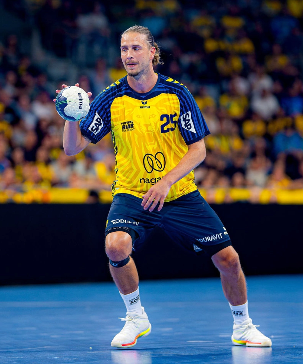 signiertes THE FINAL ROAR Trikot #25 Forsell Schefvert