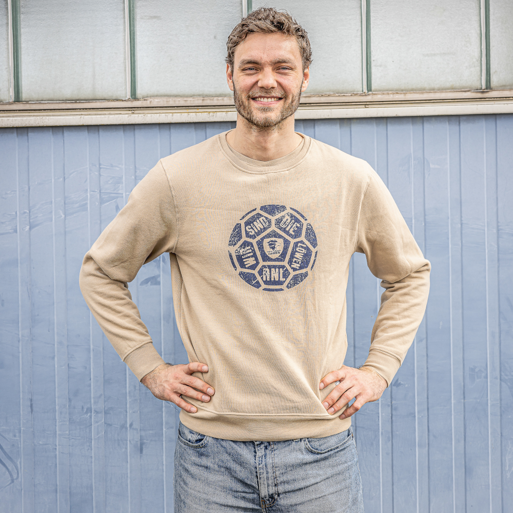 hoody_wir-sind-die-loewen_beige_2_1000x1000 Löwen Pullover Wir sind die Löwen beige Herren