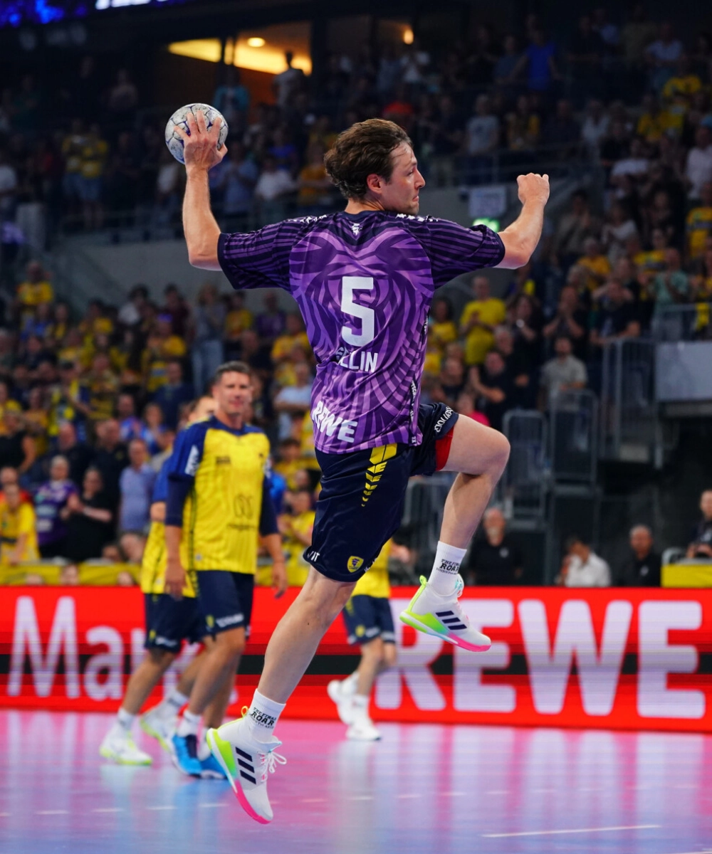 signiertes THE FINAL ROAR Trikot #5 Sellin