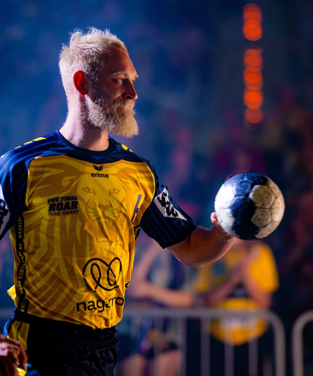 signiertes THE FINAL ROAR Trikot #6 Musche