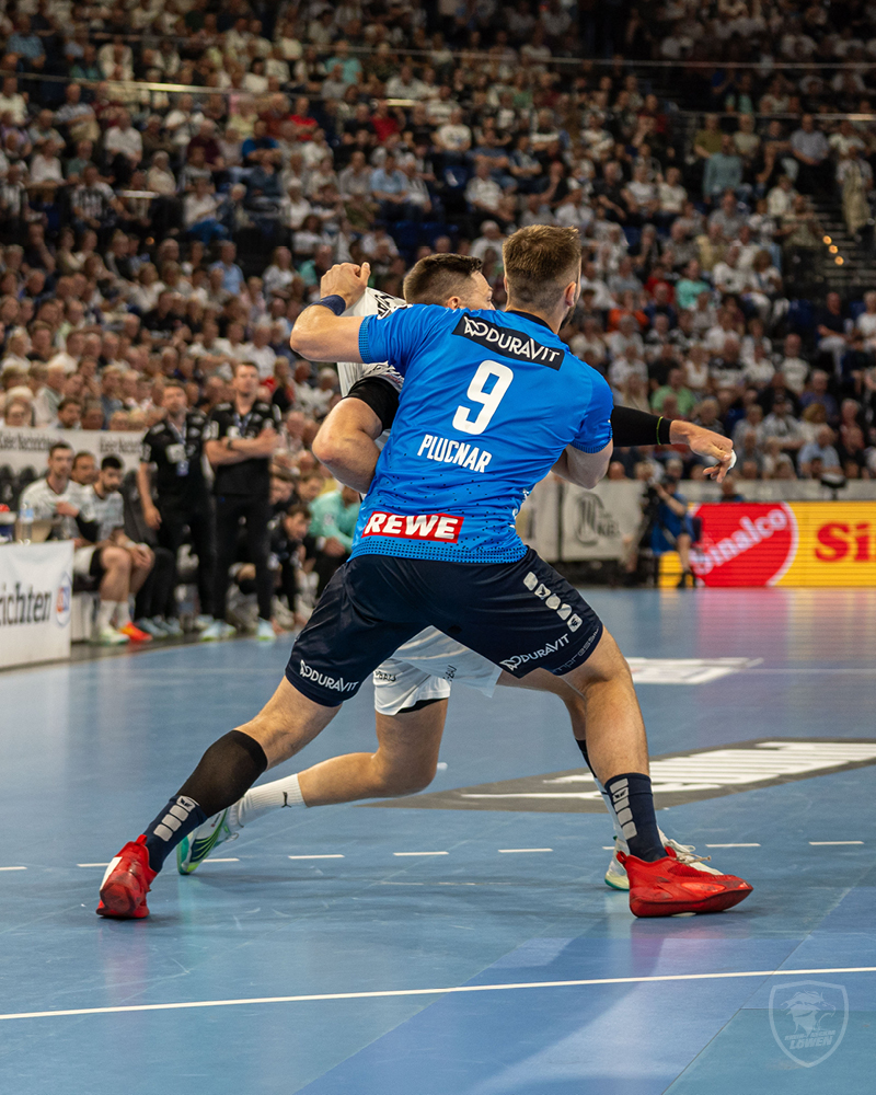 MATCHWORN Auswärtstrikot 23/24 #9 Plucnar
