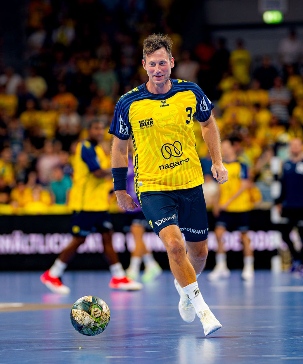 signiertes THE FINAL ROAR Trikot #3 Gensheimer