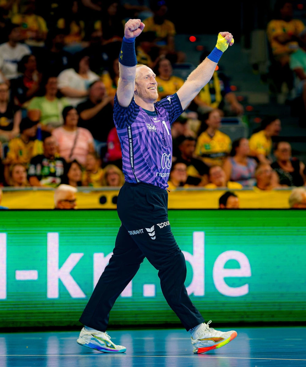 signiertes THE FINAL ROAR Trikot #1 Appelgren